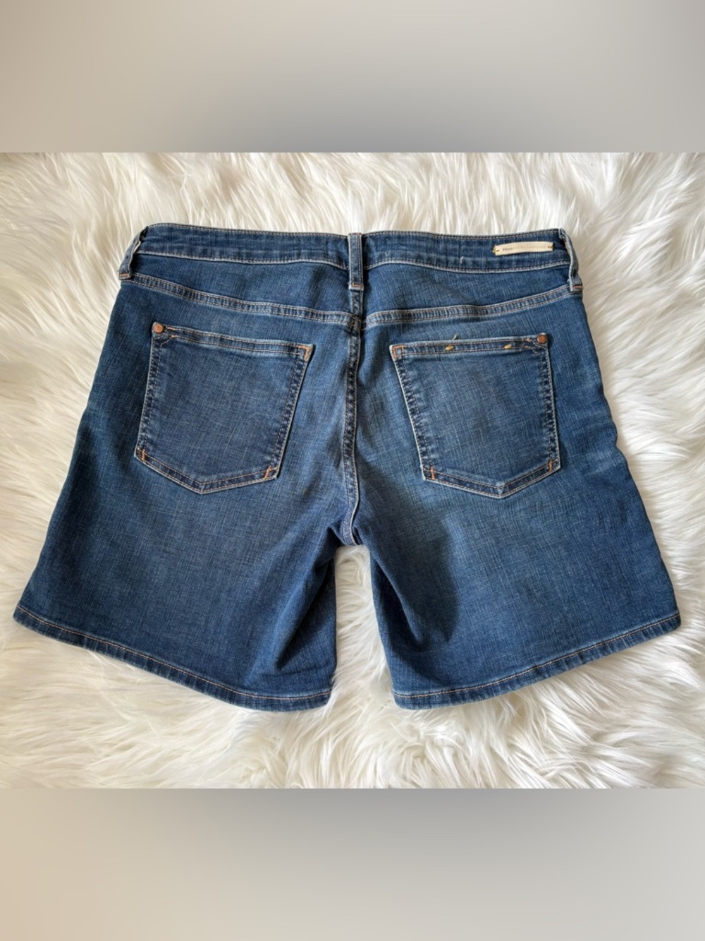 Anthropologie Pilcro Mid-Rise Slim Boyfriend Denim Shorts - Picture 3 of 11